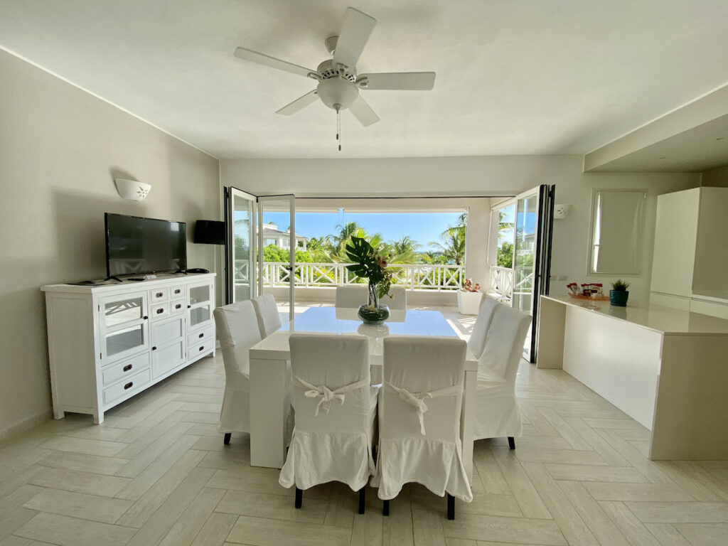 DOMINICUS TRACADERO FLAT CAPRI Real Estate Tropical